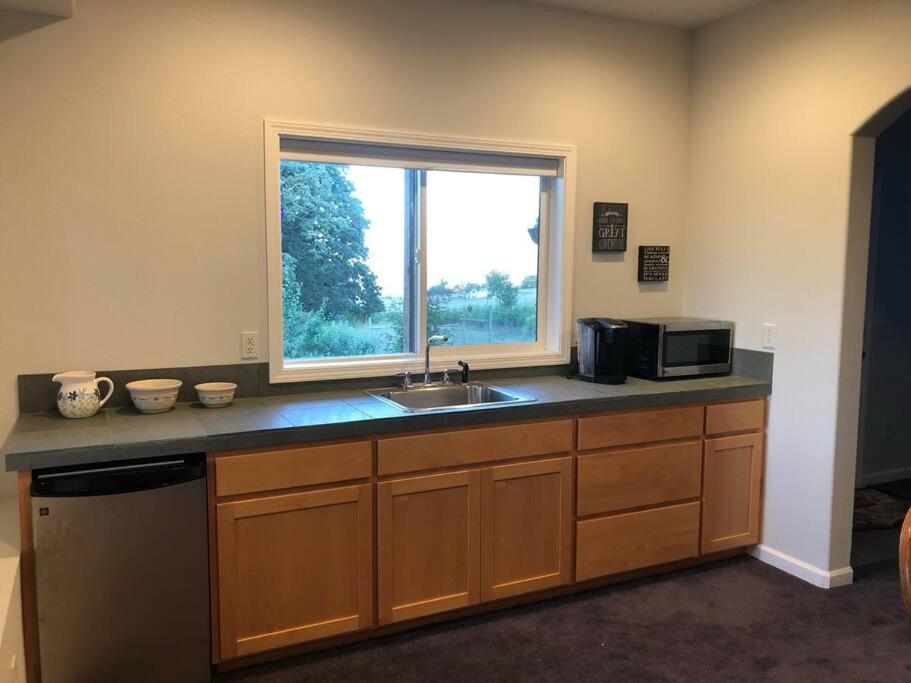 2 Bedroom Suite: Views, Private Entrance, Evchgr Amity Exterior photo